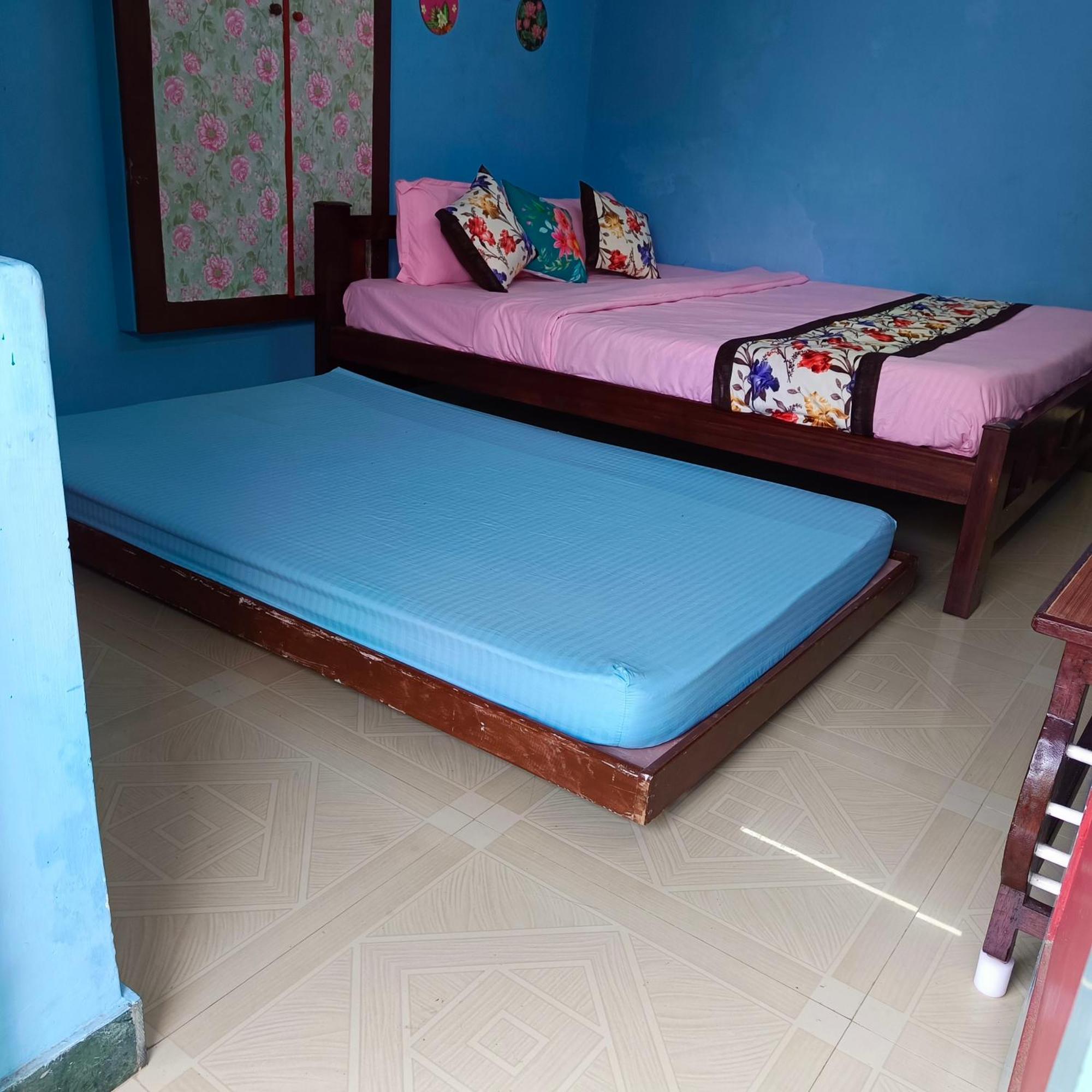 Blue Waves Homestay Пондичери Екстериор снимка