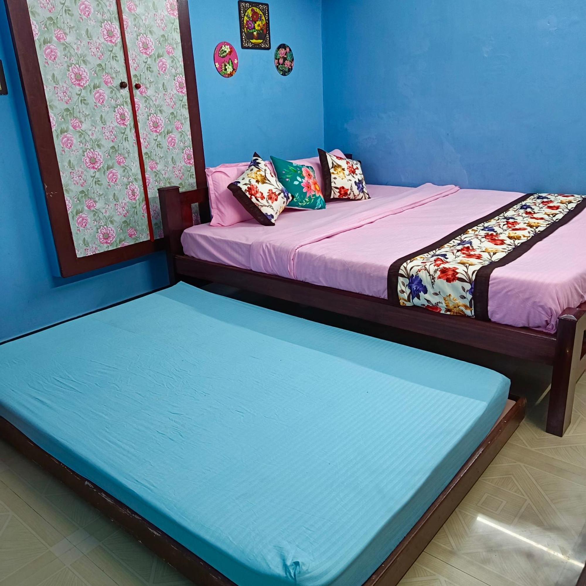 Blue Waves Homestay Пондичери Екстериор снимка
