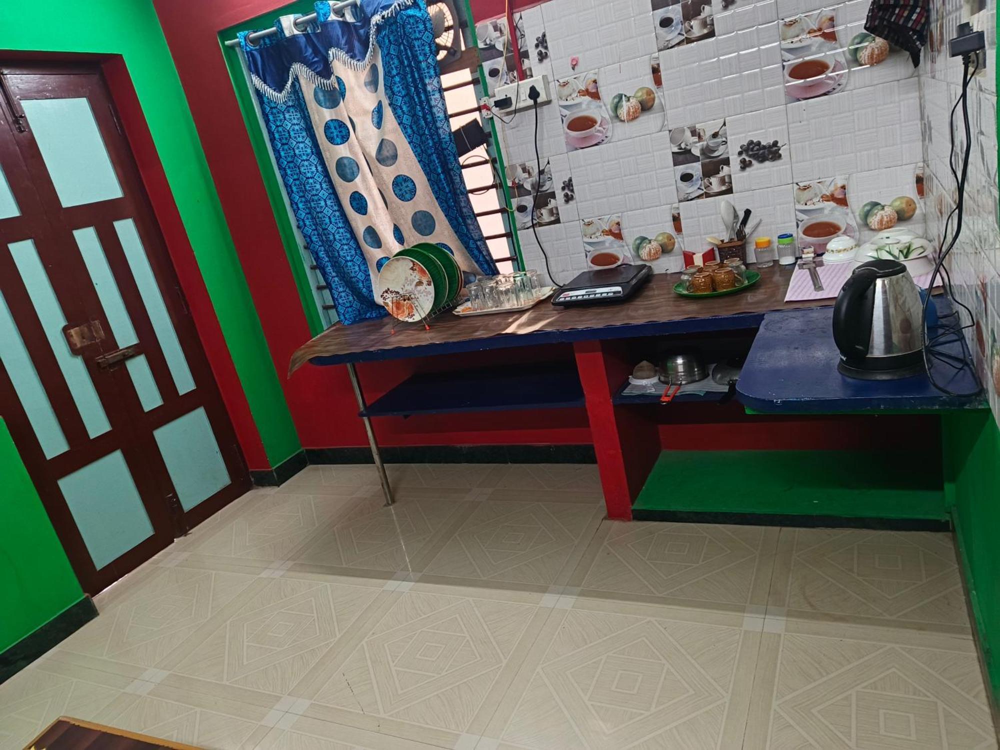 Blue Waves Homestay Пондичери Екстериор снимка